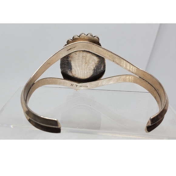 Fine Navajo Leander Nezzie Petitpoint Cuff - Picture 2 of 4